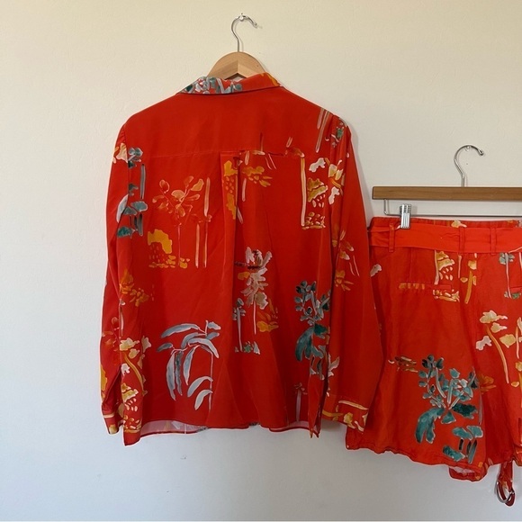 Lafayette 148 New York RIGBY BLOUSE IN OASIS PRINT SILK + Linen Shorts Set - Picture 6 of 13